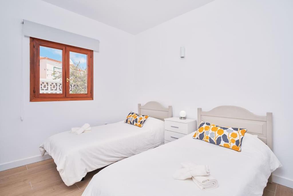 Eden Rentals Marine Rest Cove Puerto de Santiago  Buitenkant foto